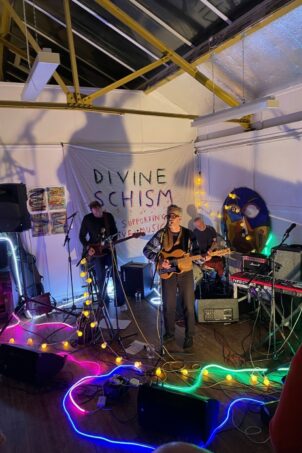 Divine Schism: The Catenary Wires + Pete Astor + European Sun