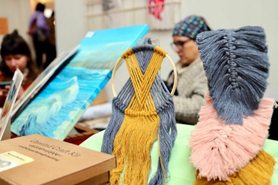 E8 ADBE73 FDE1 4096 A400 CF7976 B2889 A